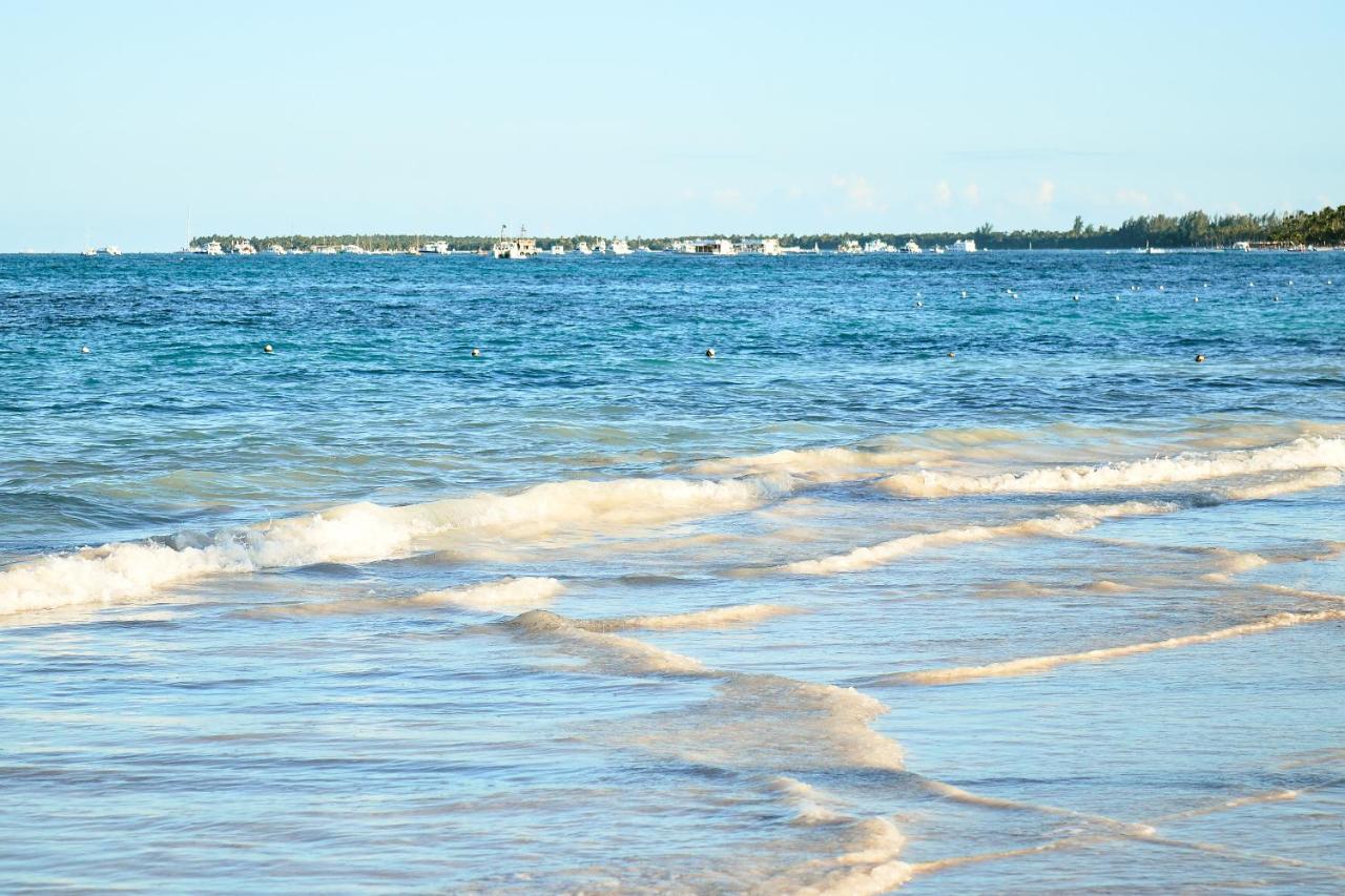 Los Corales Beach Village Punta Cana Exterior photo